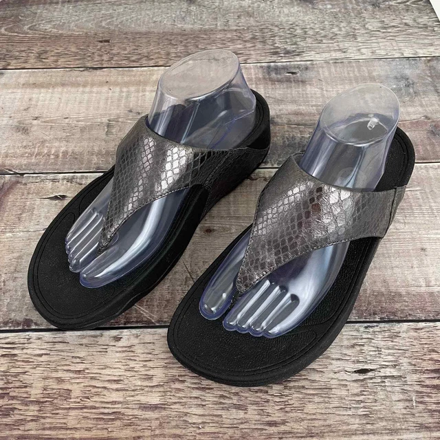 FitFlop Lulu Women's 10 Dark Silver Snakeskin Print Black Sole Flip Flop Sandals