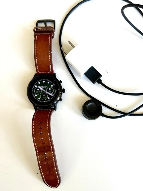 Fossil Gen 5 Carlyle Touchscreen Smartwatch - Brown With Charging Cable