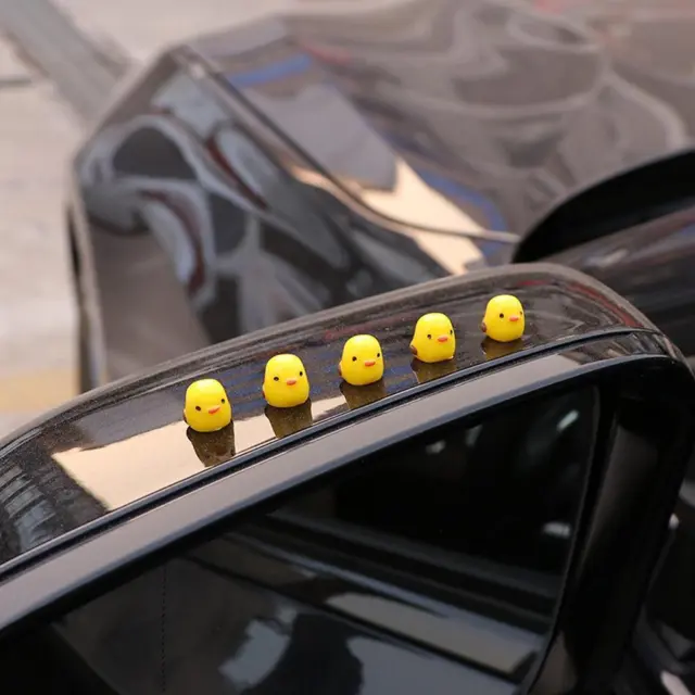 1/5PCS Mini Cute Yellow Chick Ornaments Car Interior Decor2 Resin 3