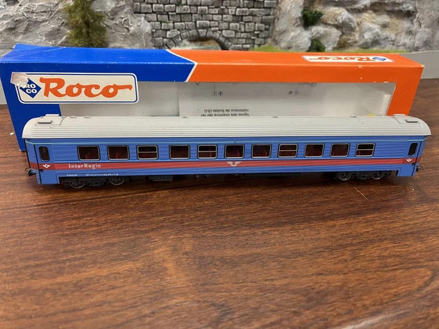Voiture SNCF Roco HO 4201F - 2e Classe B2 17916 - Wagon Voyageurs - Occasion