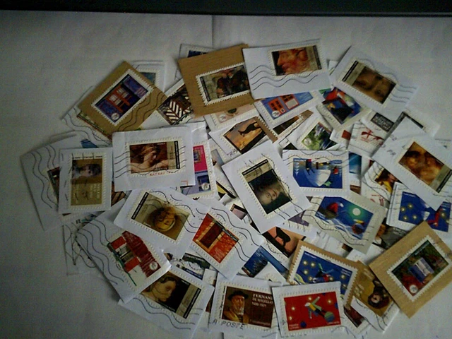 années 2021-2022      lot de 100 timbres oblitérés     tous différents