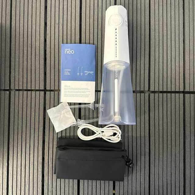 Caresmith Neo Cordless Teeth Water Flosser Dental White Blue RRP £19.99