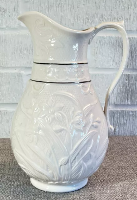 Belleek Lily Pitcher Ivory Silver Heritage Collection 2000 48 Ounce Ireland MINT