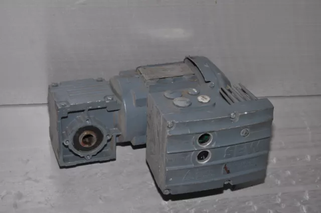 Motore cambio SEW WA20T con convertitore di frequenza 0,55kW 89-8,9Upm