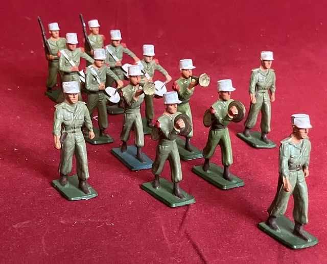 LOT DE 13 Starlux / Armee D Afrique Legion Etrangere : Soldat Au Defile EUR 95,00 - FR