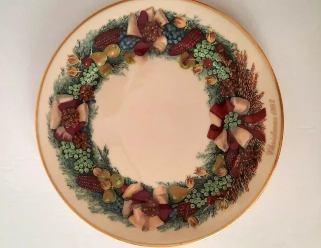 Lenox Christmas Plate Limited Edition  1982 Colonial Christmas Wreath