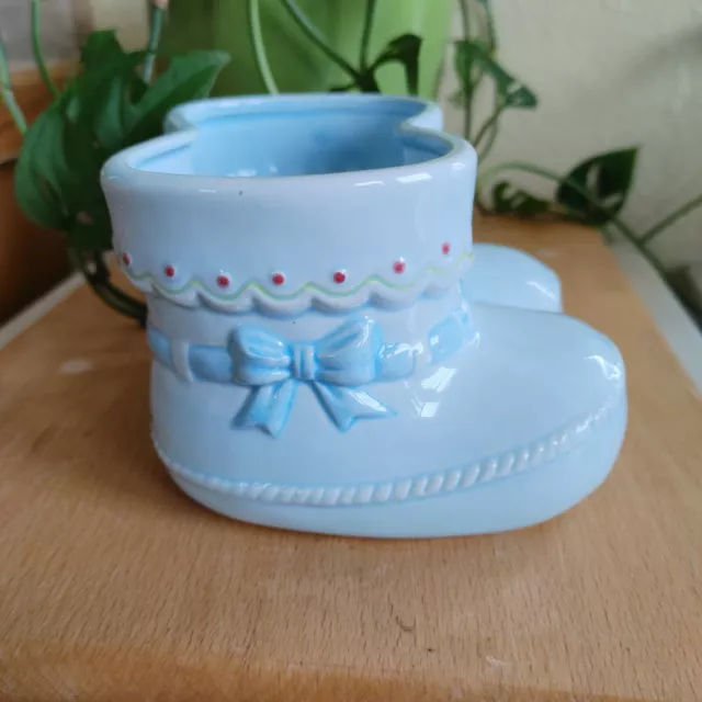 Botines para bebé vintage de cerámica Napco azules con arco