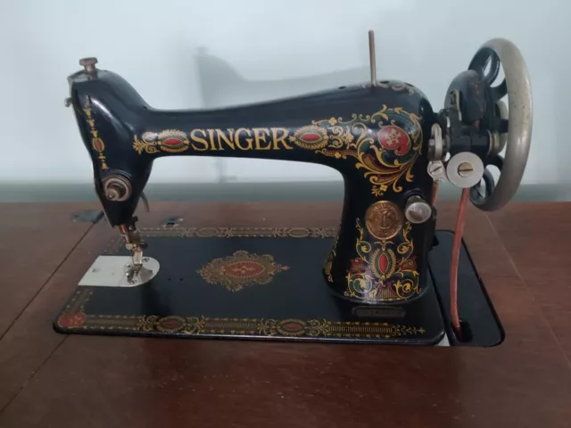 1920 Singer sewing machine, Model 66 Red Eye with Treadle Cabinet