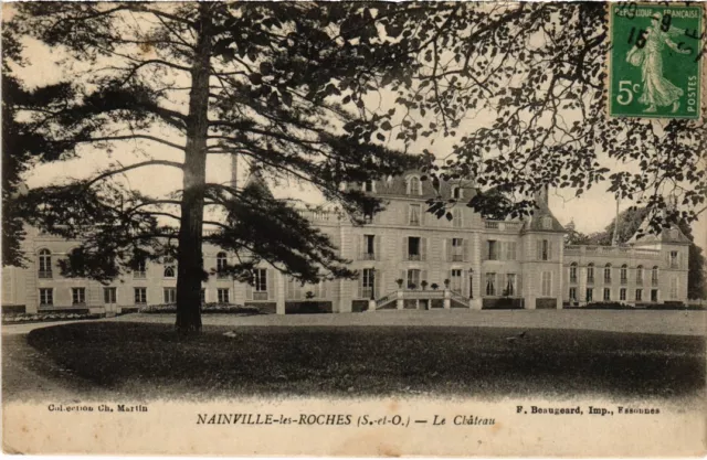 CPA NAINVILLE-les-ROCHES Le Chateau (1354858)