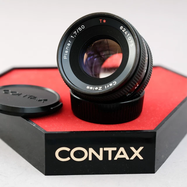 CARL ZEISS PLANAR 50mm F/1.7 - Contax Yashica mount lens made in Japan 3