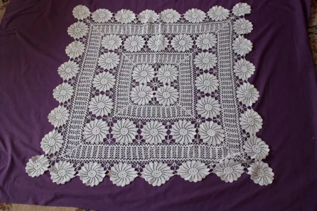 VINTAGE WHITE CROCHETED TABLECLOTH 82cm SQUARE #140