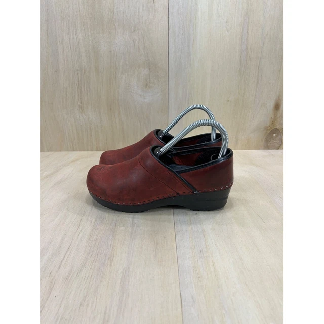 Dansko Professional Red Leather Slip on Nursing Clogs Womens Size 37 US 6.5/7