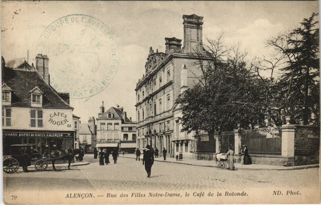 CPA ALENCON - Rue des Filles Notre Dame le Café de la Rotonde (138368)