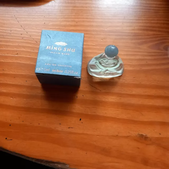 miniature parfum yves rocher ming shu eau de toilette avec boite 7,5 ml plein