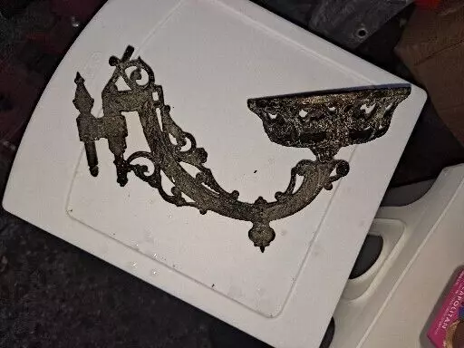 Vtg Victorian Ornate Cast Iron Wall Mount/ Sconce Oil Lamp Candle Holder