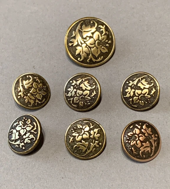BOUTONS COLLECTION COUTURE ANCIENS MÉTAL DORÉ 22 mm ET 15 mm
