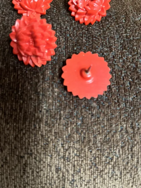4 Vintage Red Plastic Bakelite Flower Curtain Pin Backs Tie Backs Push Pins G34 3