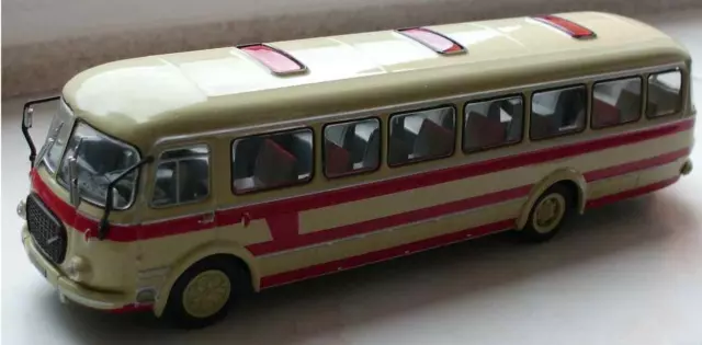 1:43 Scale Skoda 706 Krosa Bus Car Model Beijing Public Transport Classic  Car Model Bar Decoration Static Hobby Collection Toys