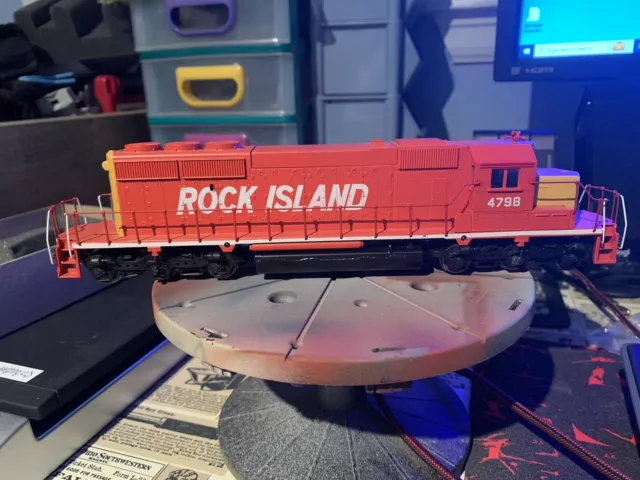 Athearn Blue Box HO scale Rock Island EMD SD40 DC Great condition Kadee Couplers