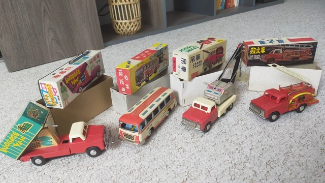 Lot de 3 jouets en anciens en tôle - Collection