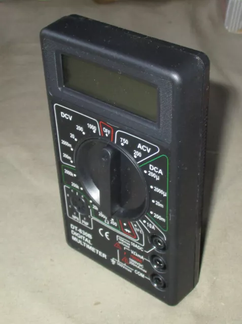Multimètre numérique DT830B – Ecran LCD