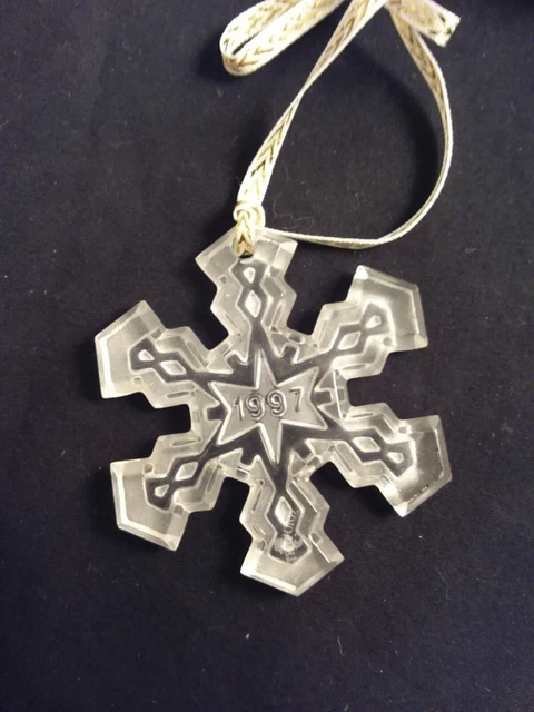 1997 Snowflake Snow Crystal Waterford collection 3rd Ed Christmas Ornament w Box