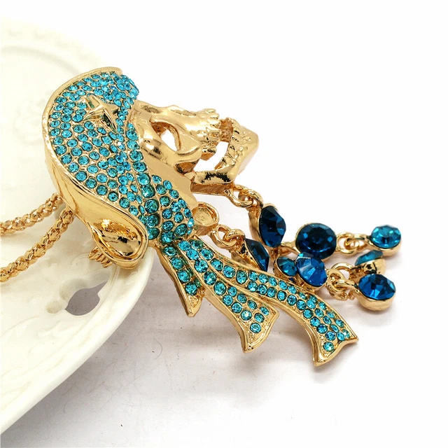 Betsey Johnson Bling Rhinestone Blue Pirate Skull Crystal Pendant Chain Necklace 3