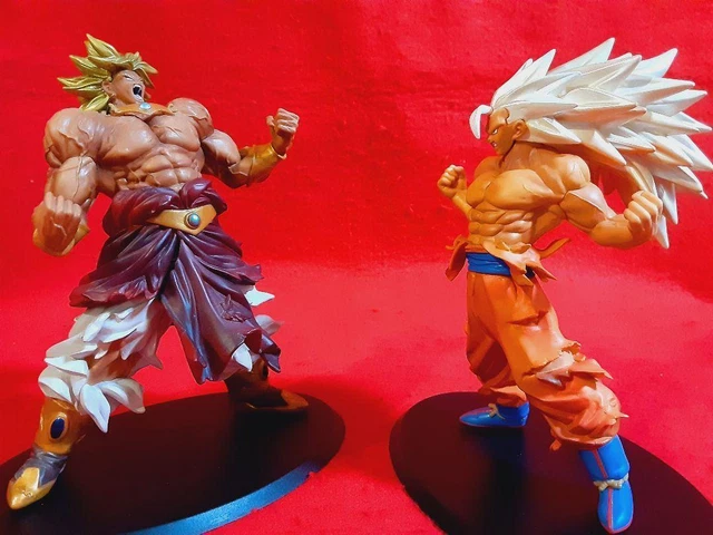LOT DE 2 figurines Dragon Ball Son Goku Super Saiyan Master Stars Piece