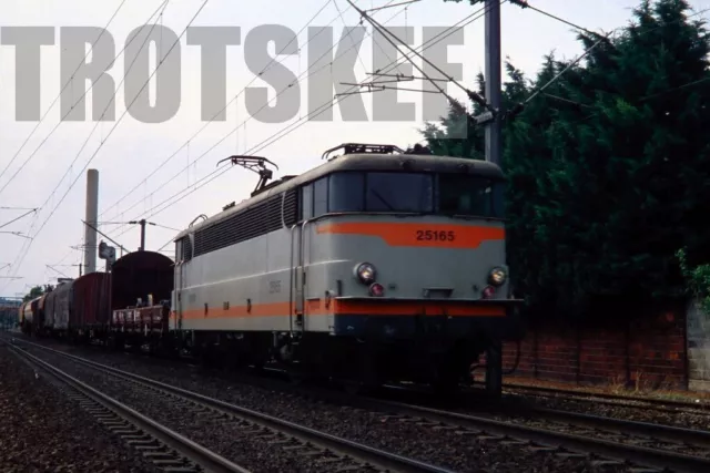 35mm Slide SNCF French Railways Electric Loco 25165 Neaux 1998 Original France