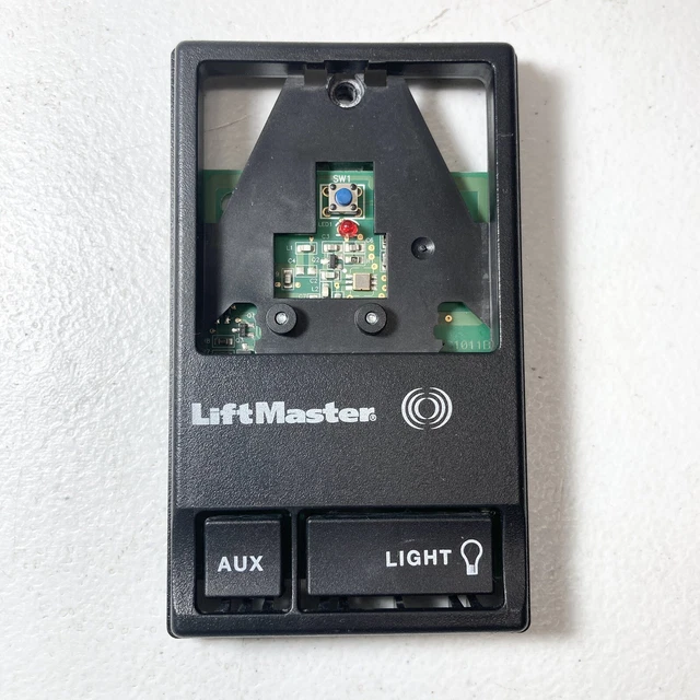 LIFTMASTER CHAMBERLAIN SECURITY plus Wall Mounted garage Door Control