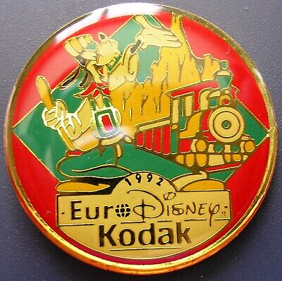 Boite d'origine Kodak official sponsor 2 Pin's KODAK EURODISNEY Neufs 