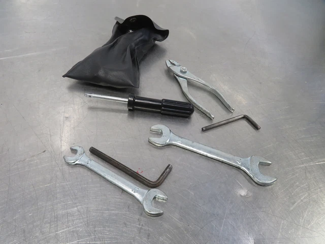 Eb1018 2011 Suzuki Gsxr 750  Tool Assembly