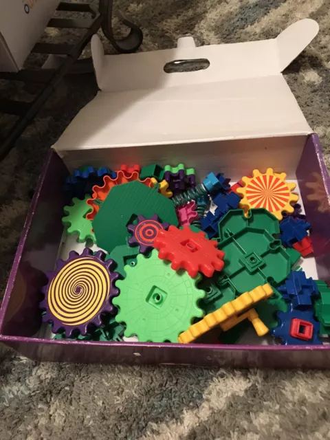 Gizmos Gears! Gears! Gears! Building Set With Three Sets Of Gears 82 Pieces 7+