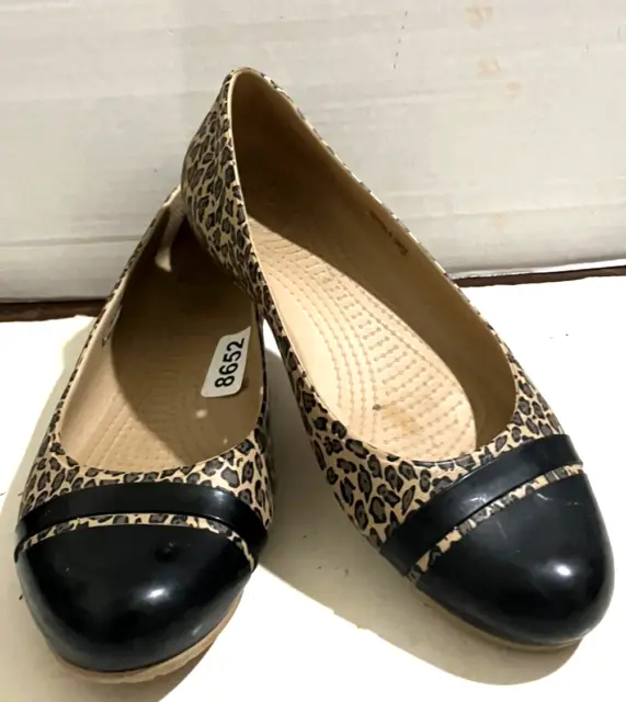Crocs Women's Size 7 Leopard Print Black Toe Cap Flats shoes