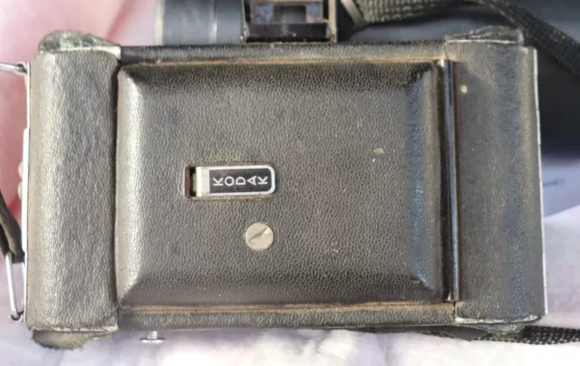 Kodak Vigilant Junior Six-20 with Bimat lens with DAKON shutter