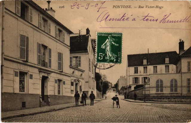 CPA Pontoise Rue Victor-Hugo FRANCE (1308582)