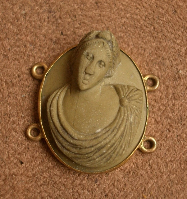BEL ANCIEN CAMÉE EN PIERRE de LAVE FEMME à L'ANTIQUE XIXe