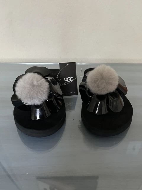 NWT Ugg Australia Poppy Flower Flip Flop Pom Pom Black Thongs Sandals size 7 NWT Ugg Australia Poppy Flower Flip Flop Pom Pom Black Thongs Sandals size 7