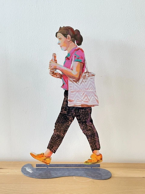 Pop art Metal "Tourist Walker" escultura de DAVID GERSTEIN