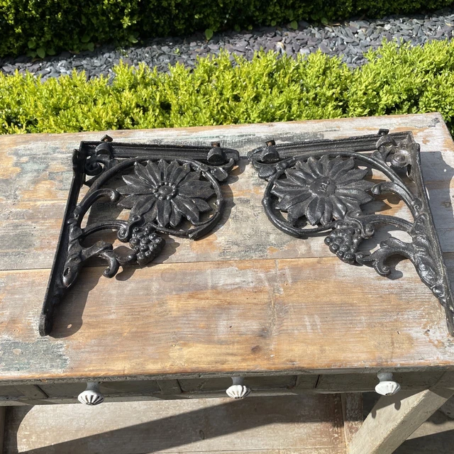 VICTORIAN CAST IRON Toilet Cistern Brackets Shelf Bracket £35.00