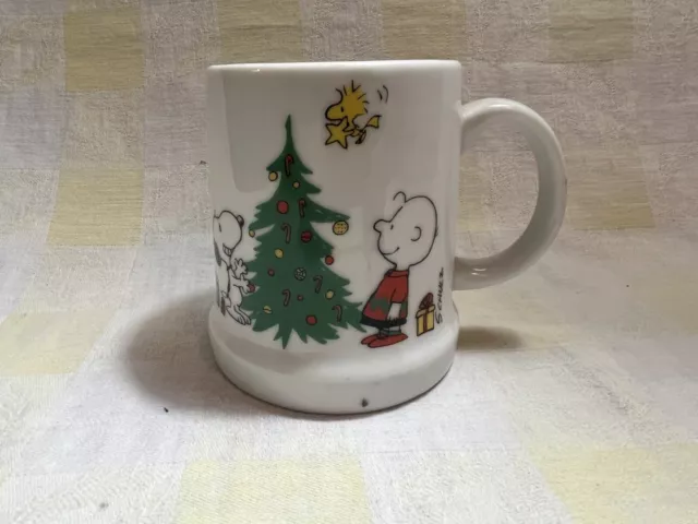 Vintage 1977 Snoopy Peanuts Merry Christmas Mug/Cup Charlie Brown Woodstock