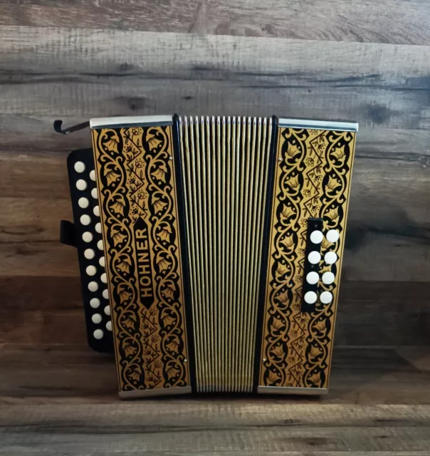 3142*  hohner accordeon diatonique vienna  2915 GC  (sol do)