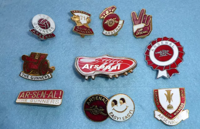 Arsenal   10 Vintage Badges.  (7)   Made By Coffer