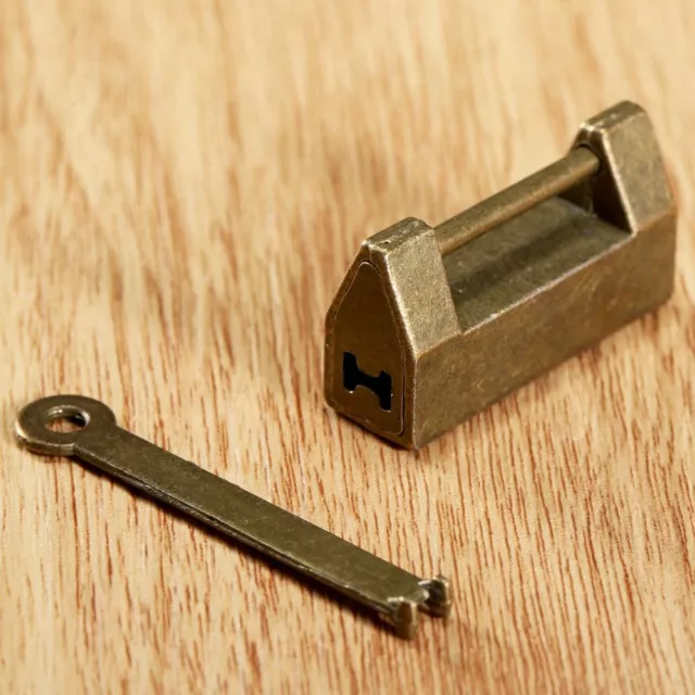 Chinese Old Lock + Key Iron Vintage Antique Brass Jewelry Wooden Box Padlock 2