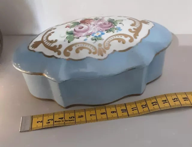 Ancienne Bonbonnière Porcelaine Reconstitution d'après Musée de Sèvres Etiquette