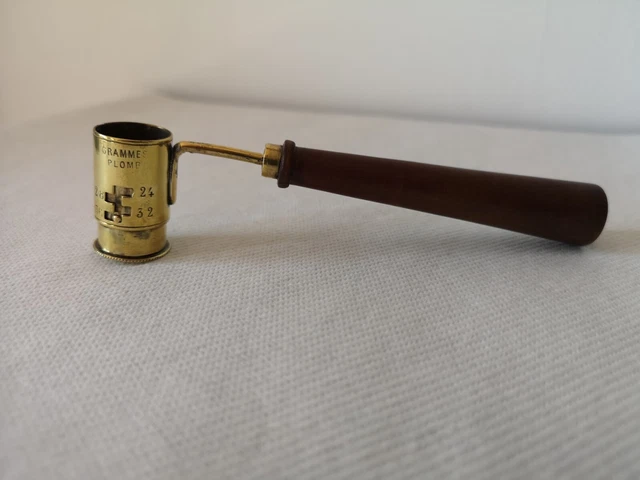 Ancien doseur plomb et poudre de chasse (baisse de prix) - Collection