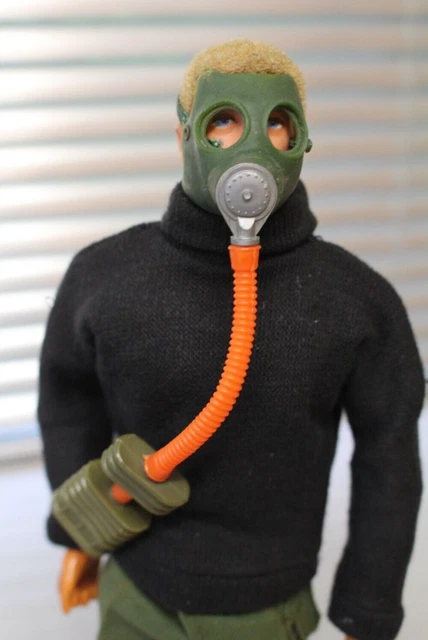 VINTAGE ACTION MAN WWII British Infantry Sabotage gas mask £11.99 ...