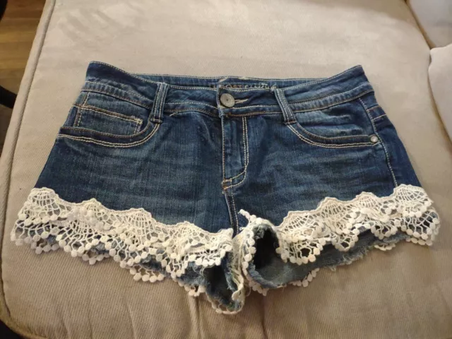 Almost Famous Jean Shorts Lace Denim Mid Rise White Women’s Size 5