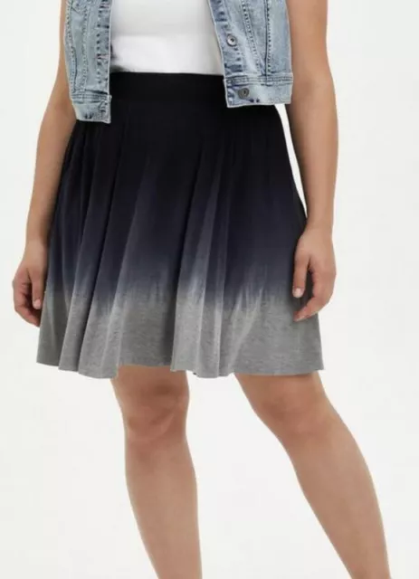 Torrid Mini Jersey Skater Skirt Super Soft Dip Dye Black/Gray Size 1 Torrid