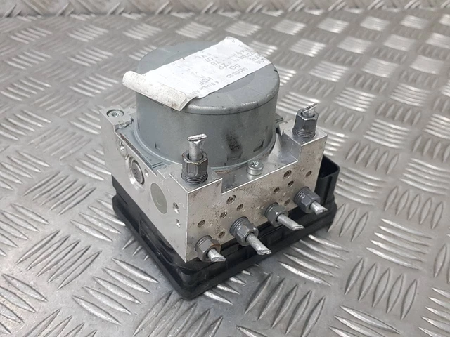 Bloc Hydraulique ABS/ESP Pour Opel Mokka I - Référence 95281718 / 94559627 - Occasion Bon État